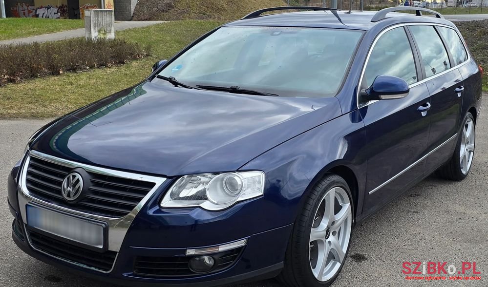 2005' Volkswagen Passat photo #3