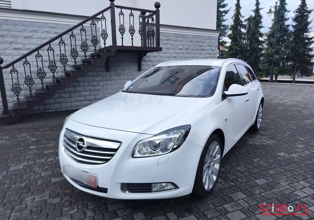 2012' Opel Insignia photo #2