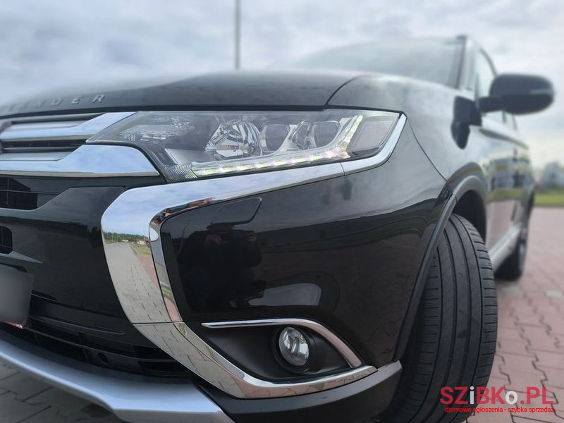 2016' Mitsubishi Outlander 2.0 Intense + 4Wd Cvt photo #4