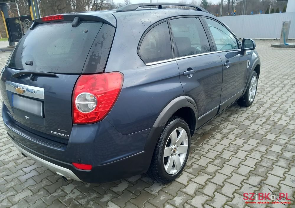 2008' Chevrolet Captiva photo #2