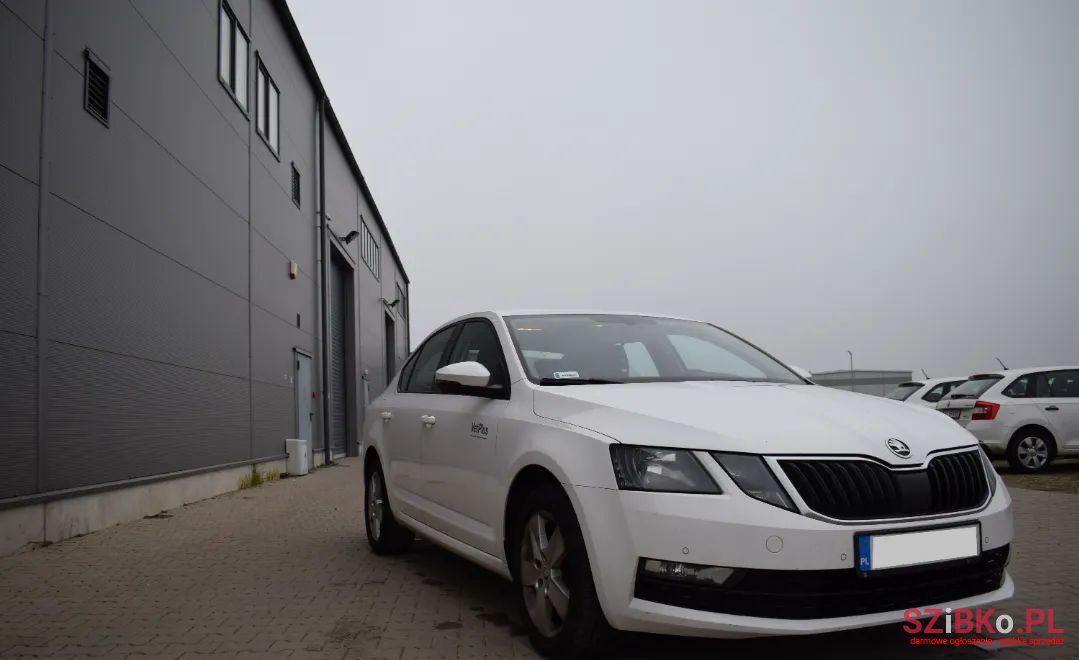 2017' Skoda Octavia photo #3
