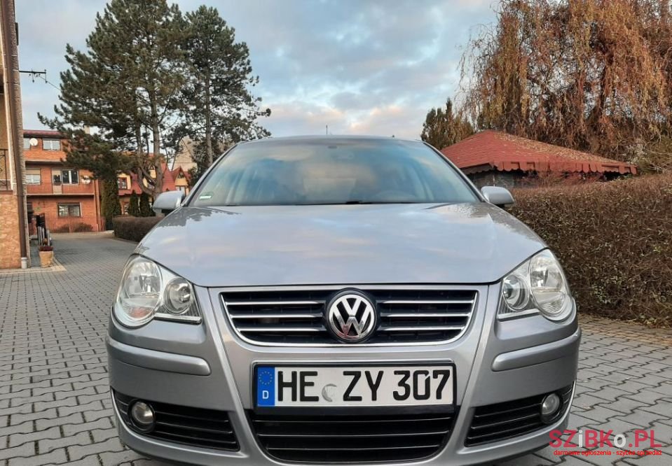 2007' Volkswagen Polo photo #2