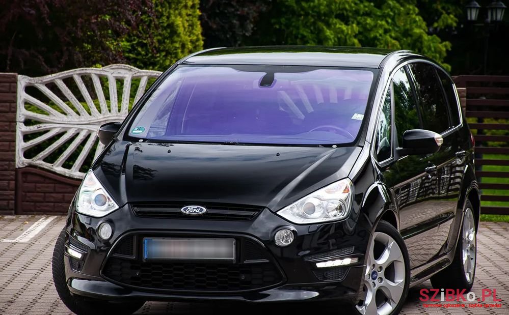 2012' Ford S-Max photo #1