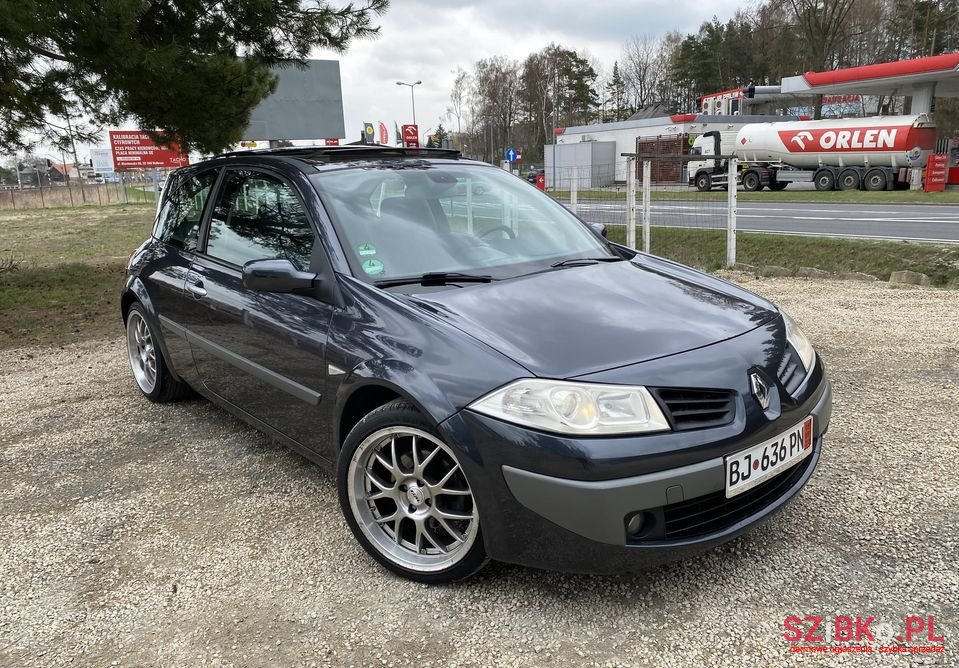 2007' Renault Megane photo #1