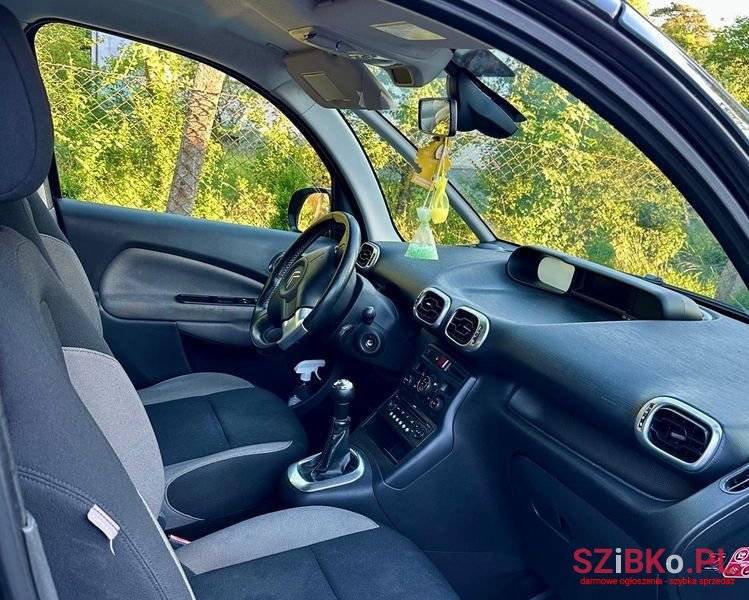 2009' Citroen C3 Picasso 1.4I Attraction photo #6