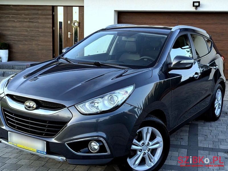 2010' Hyundai ix35 2.0 Premium photo #3