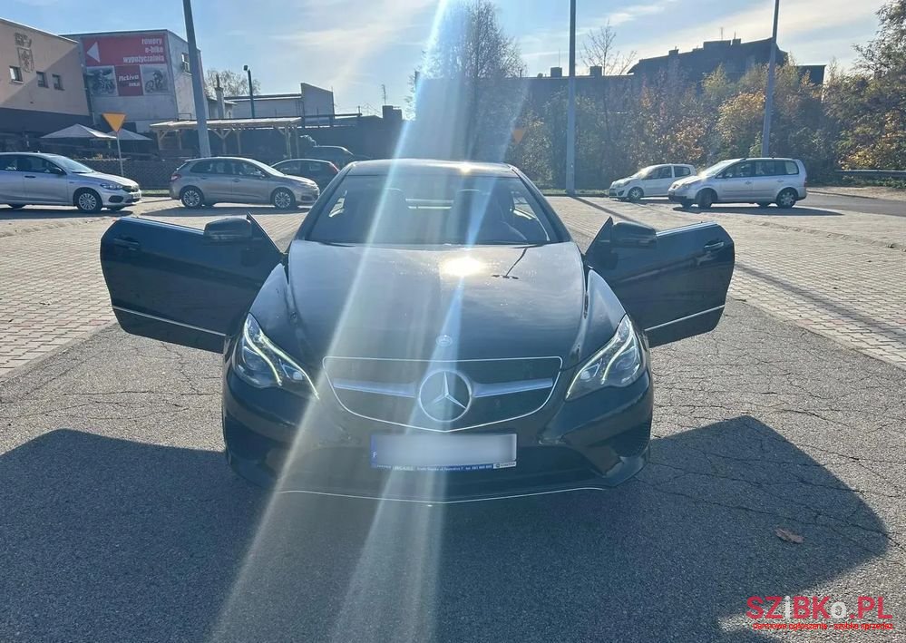 2014' Mercedes-Benz E-Class 250 Coupe photo #5