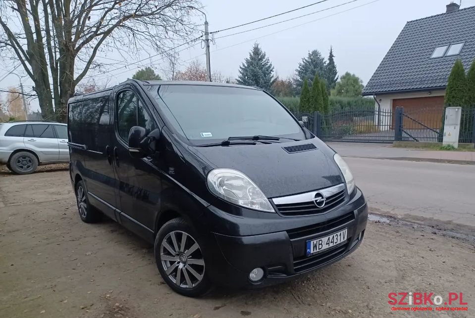 2007' Opel Vivaro photo #1