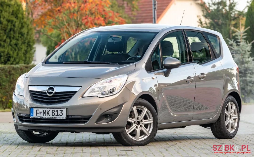 2011' Opel Meriva photo #2