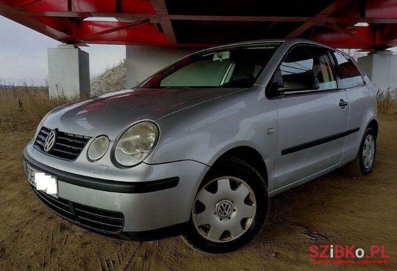 2003' Volkswagen Polo photo #1