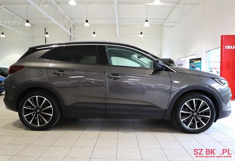 2020' Opel Grandland X photo #4