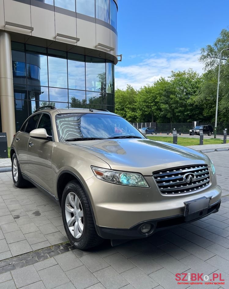 2005' Infiniti FX photo #5