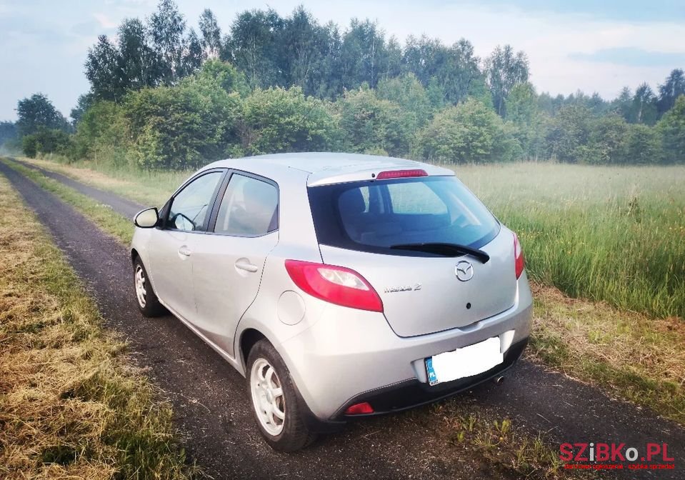 2007' Mazda 2 photo #6