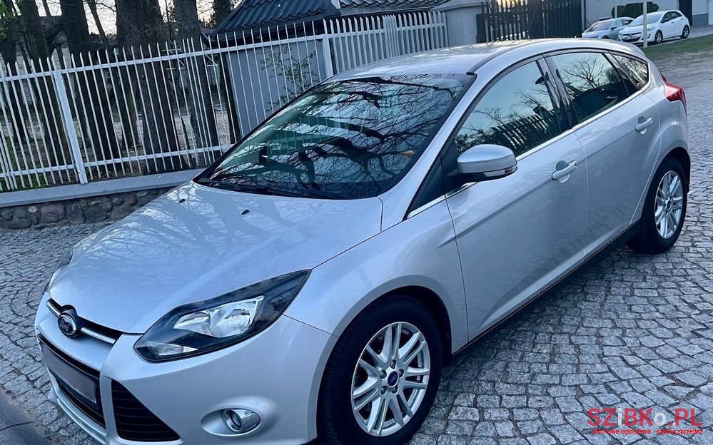 2014' Ford Focus photo #2