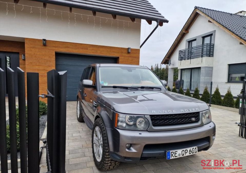 2011' Land Rover Range Rover Sport photo #1