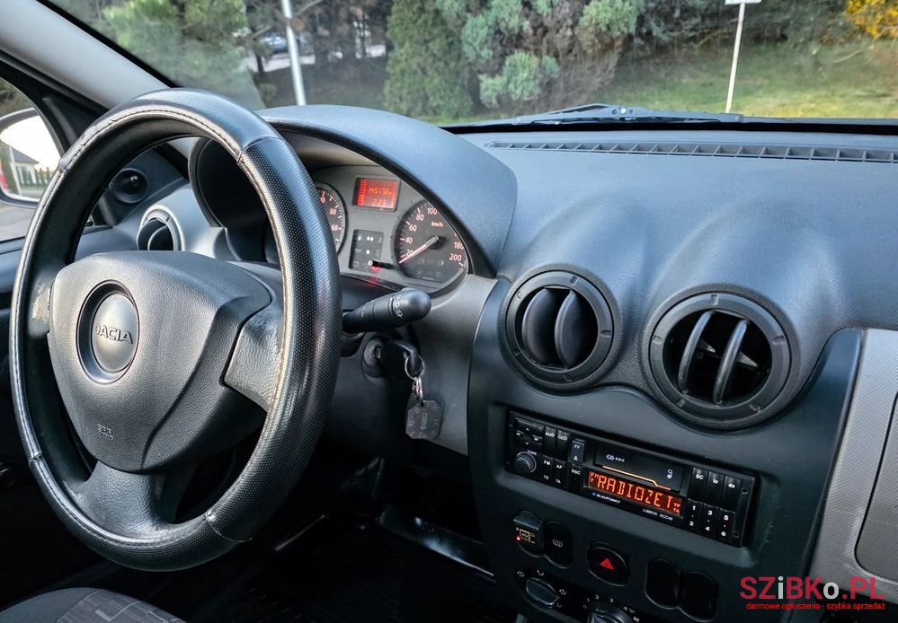 2010' Dacia Sandero 1.4 Mpi photo #4