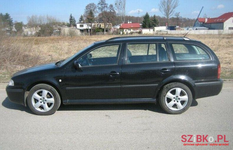 2005' Skoda Octavia photo #1