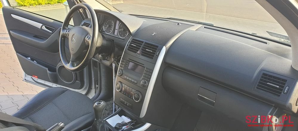 2004' Mercedes-Benz A-Class photo #3