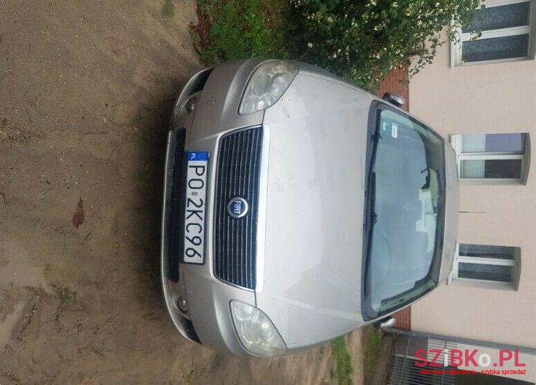 2005' Fiat Croma photo #1