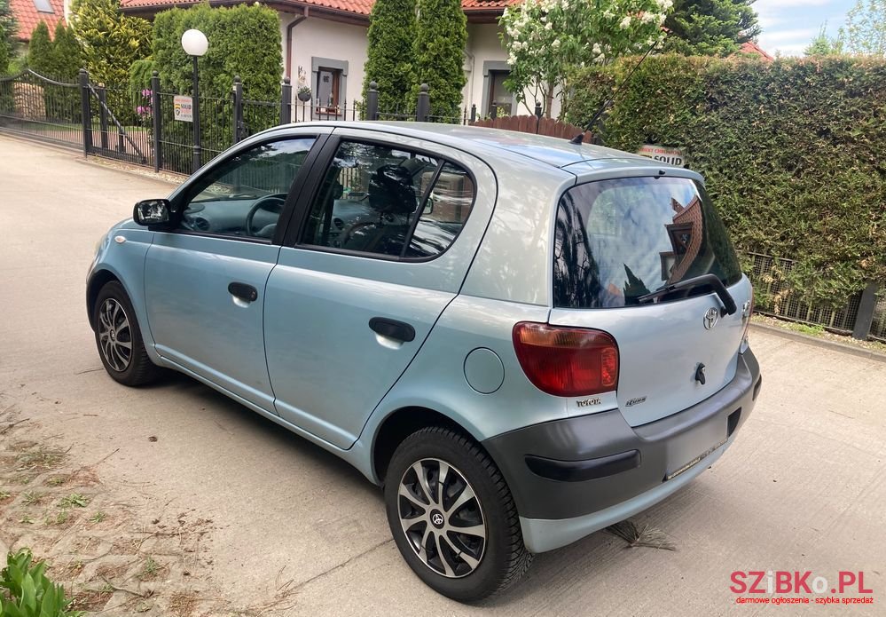 2003' Toyota Yaris 1.3 Edition photo #4