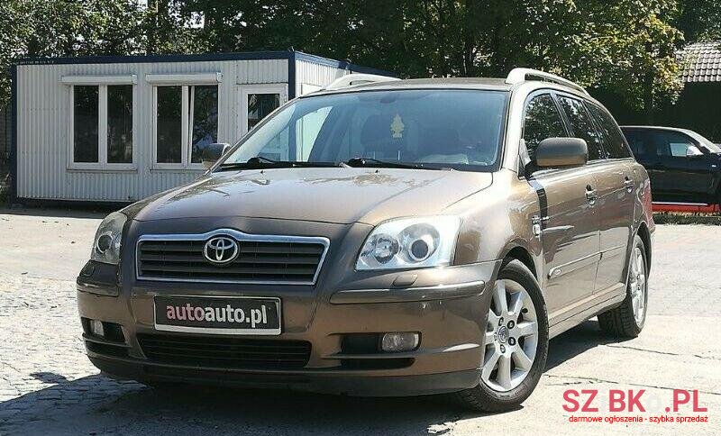 2005' Toyota Avensis photo #1