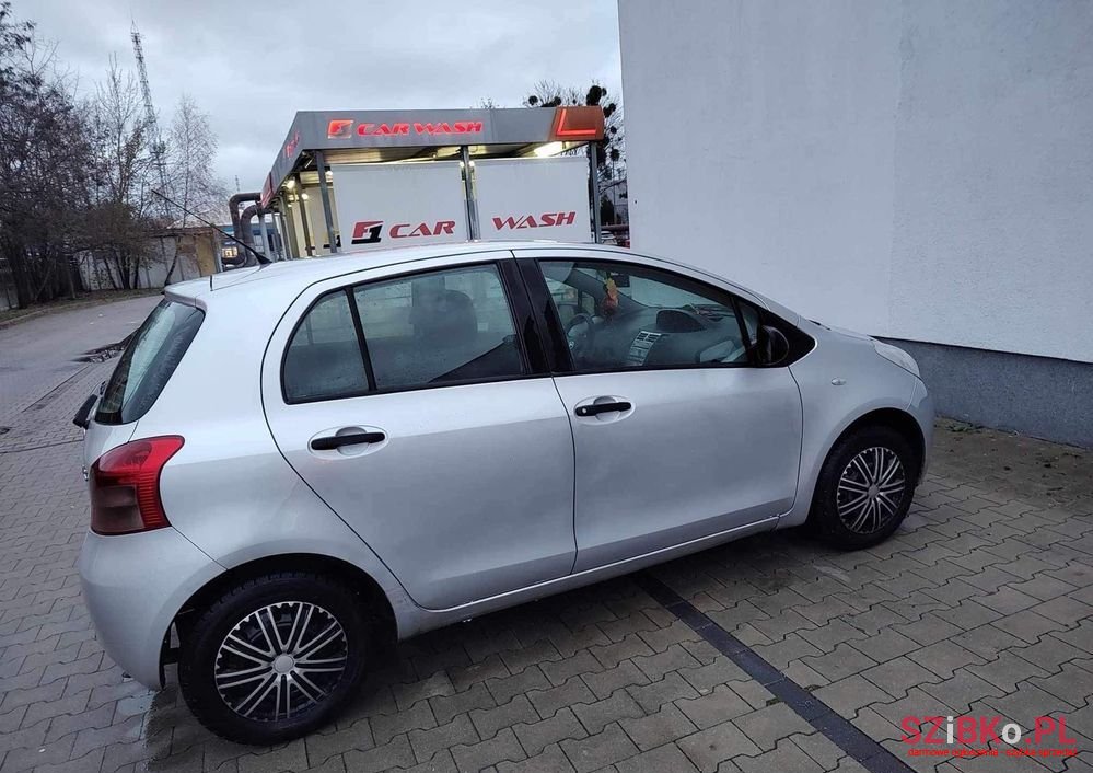 2007' Toyota Yaris 1.0 Luna A/C photo #6