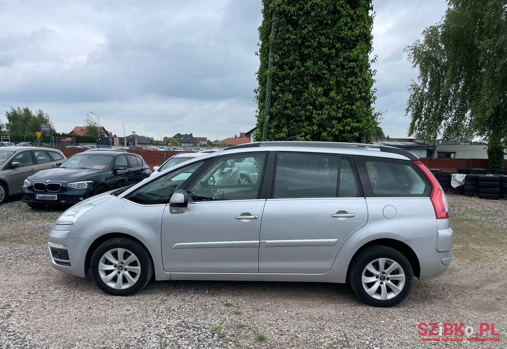 2012' Citroen C4 Grand Picasso photo #2