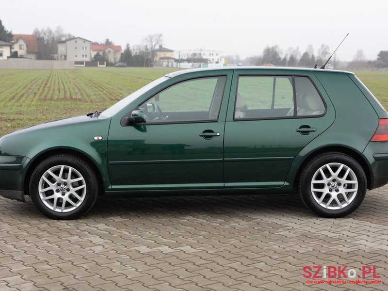 1999' Volkswagen Golf photo #2