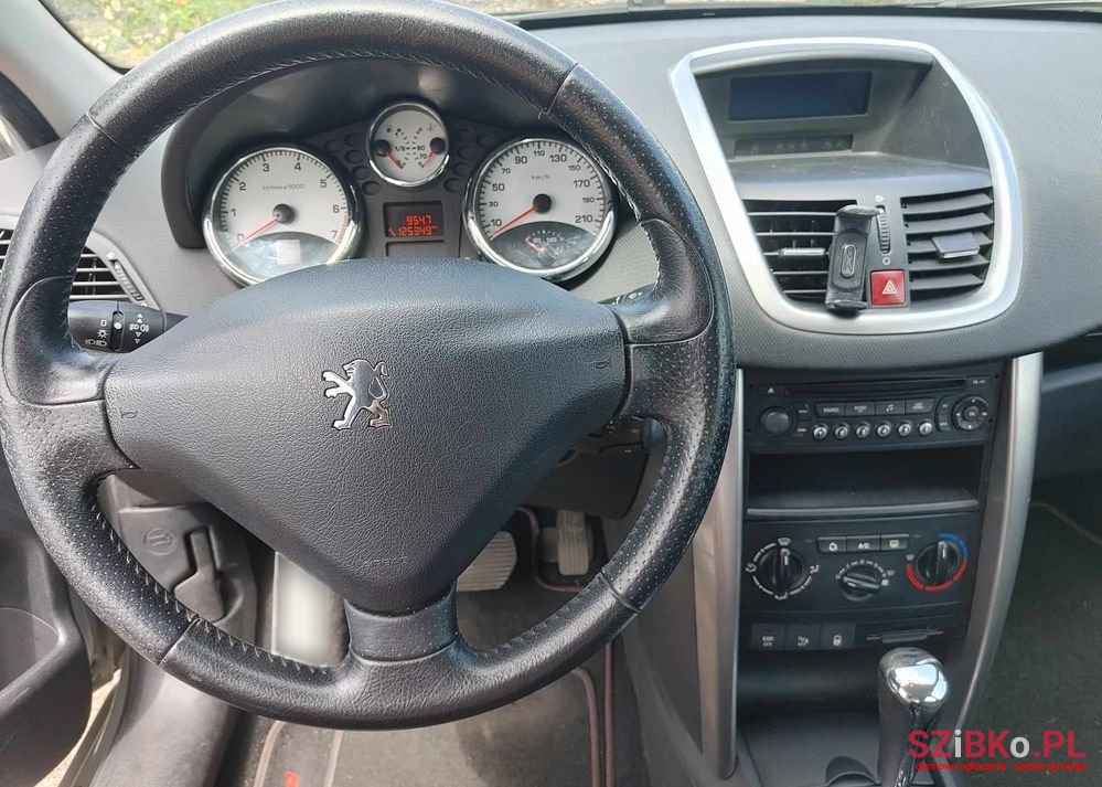 2009' Peugeot 207 photo #4