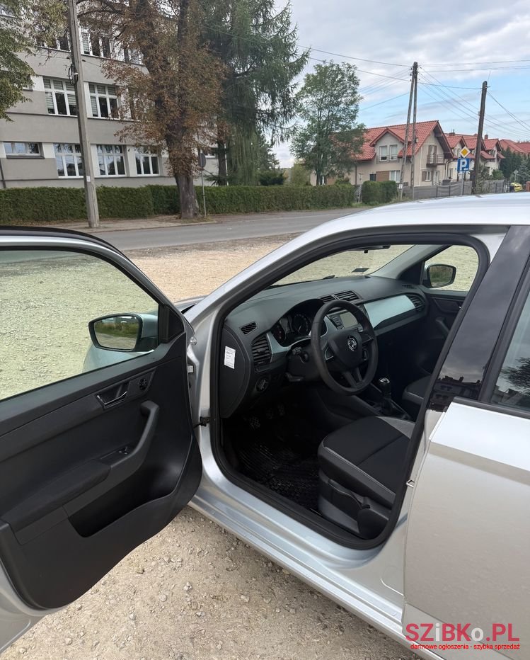 2017' Skoda Fabia 1.0 Tsi Style photo #5