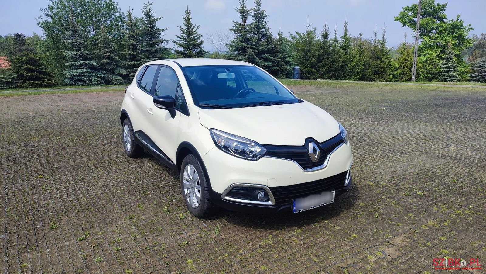 2015' Renault Captur photo #1