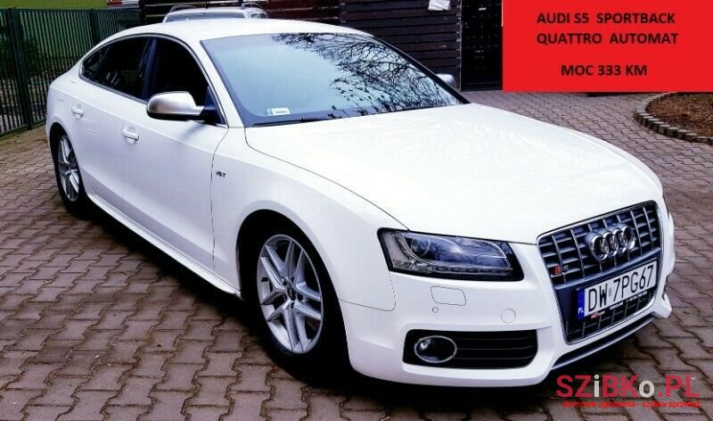 2010' Audi S5 photo #1