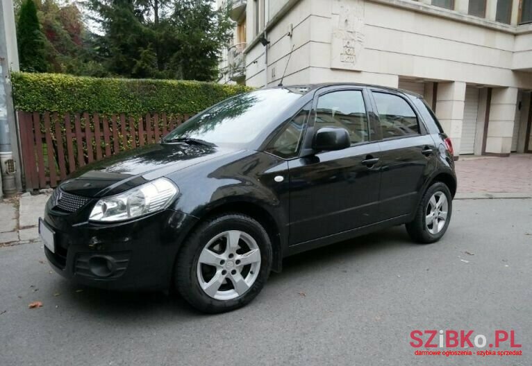 2009' Suzuki SX4 photo #1
