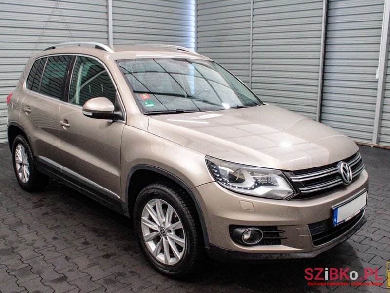 2012' Volkswagen Tiguan photo #4