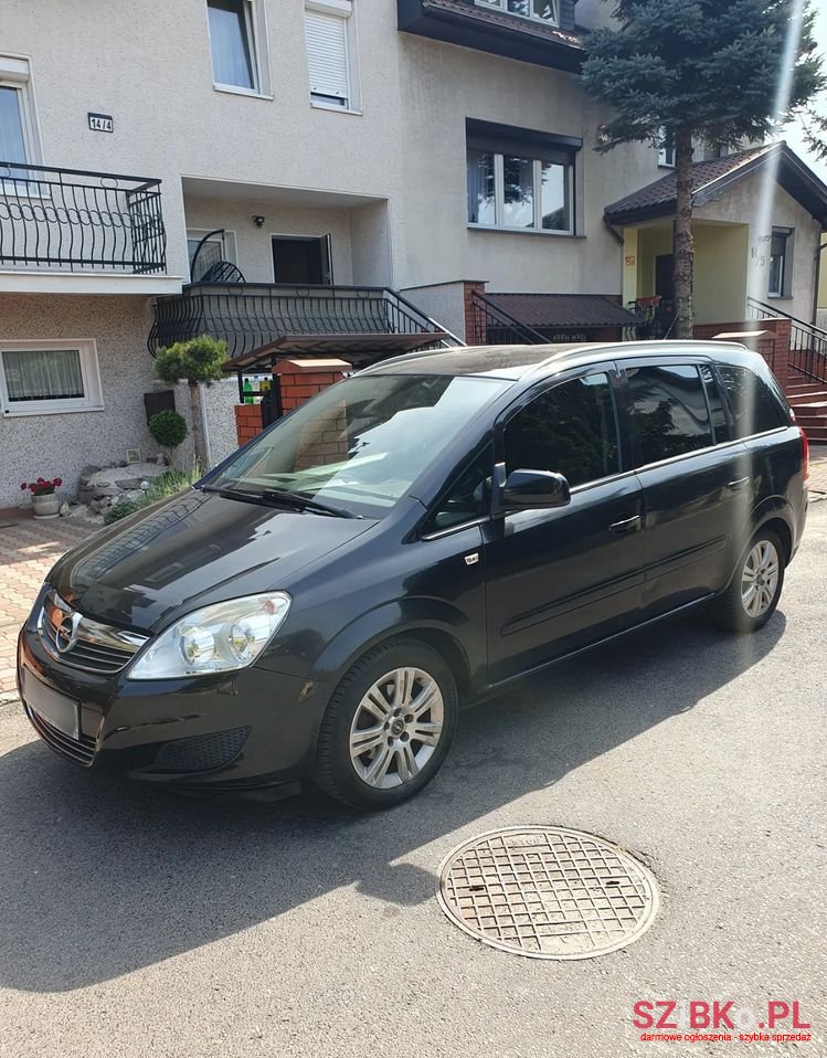 2009' Opel Zafira photo #1