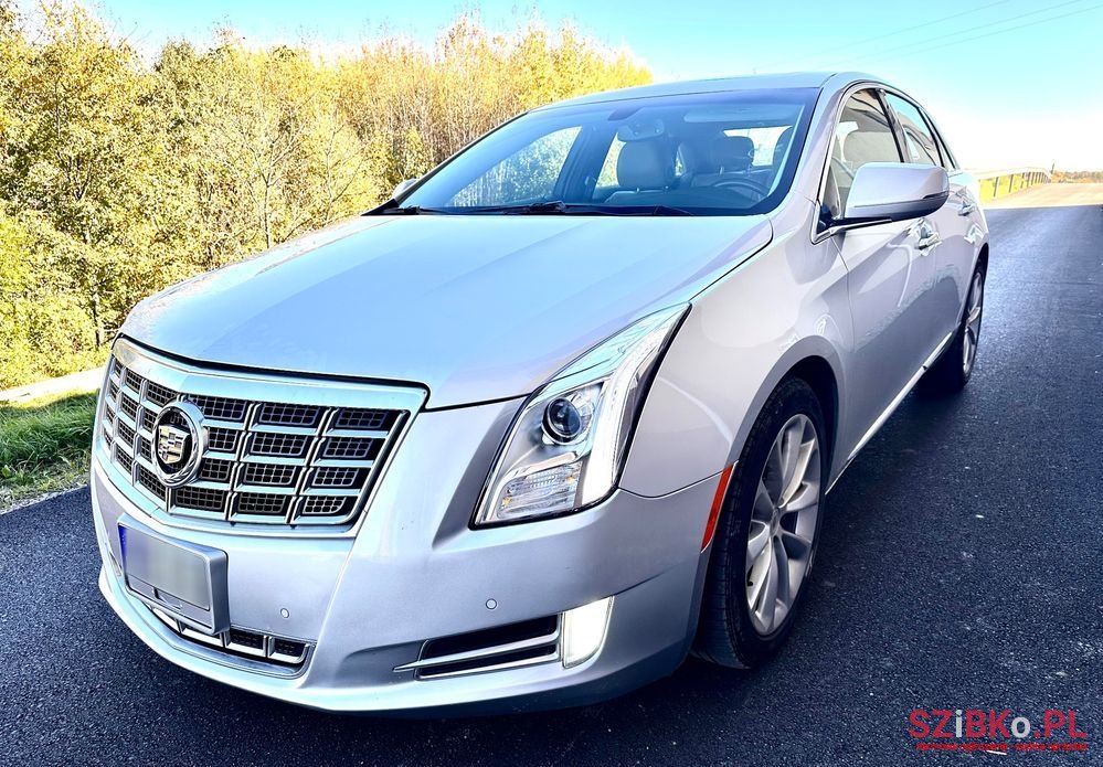 2013' Cadillac XTS photo #1