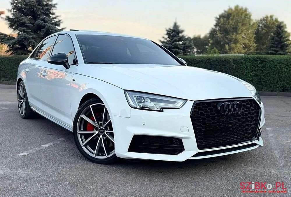 2017' Audi A4 Limousine photo #1