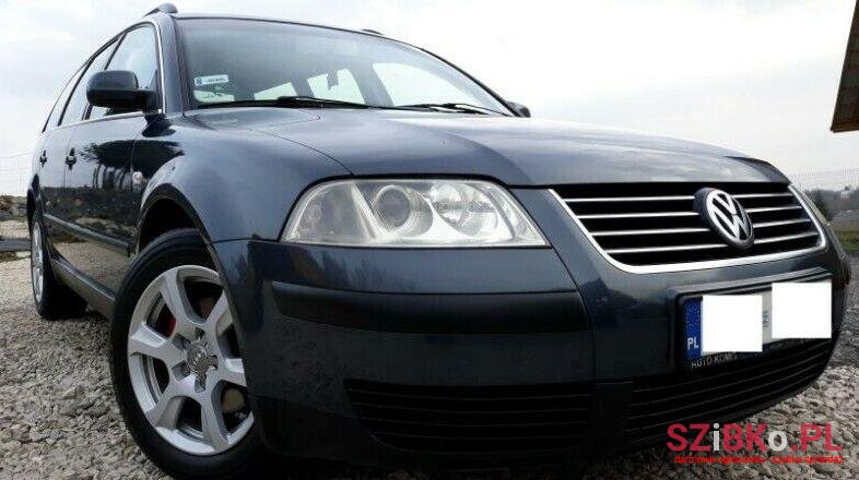 2002' Volkswagen Passat photo #1