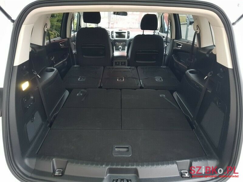 2017' Ford S-Max photo #5