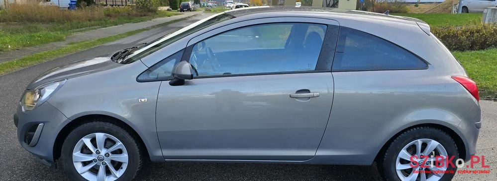 2014' Opel Corsa photo #5