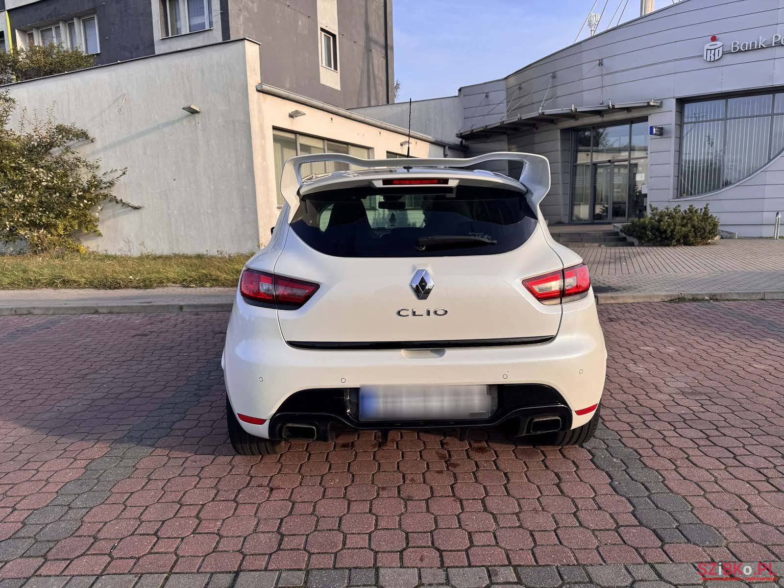 2014' Renault Clio IV RS photo #4