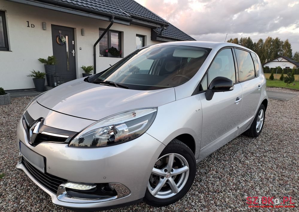 2013' Renault Scenic photo #1