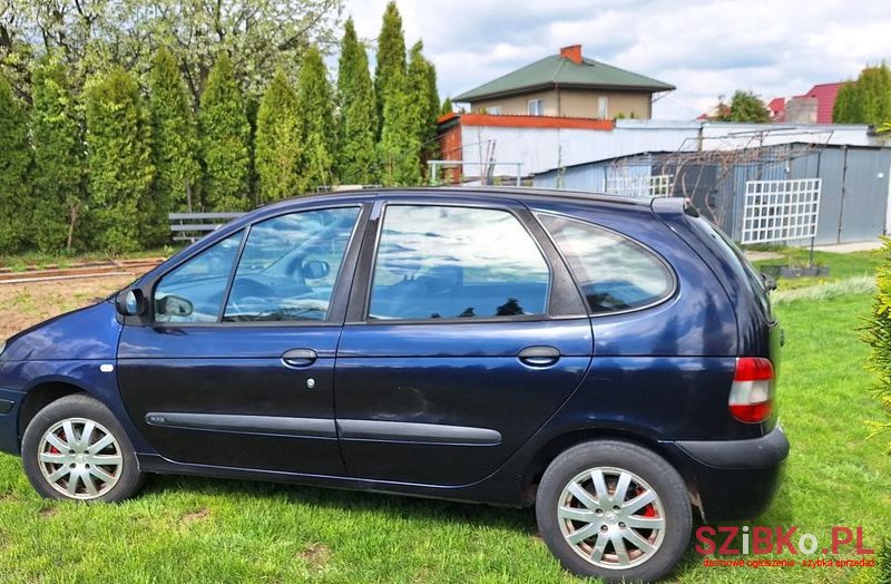 2001' Renault Scenic photo #1