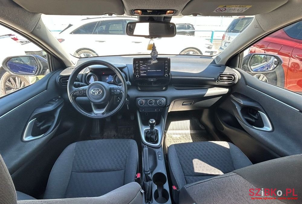 2021' Toyota Yaris 1.5 Comfort photo #5