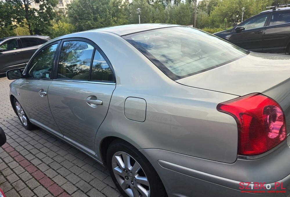 2006' Toyota Avensis 2.2 D-4D Sol photo #5