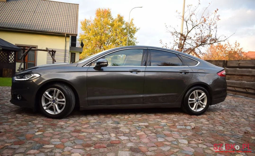 2015' Ford Mondeo photo #5