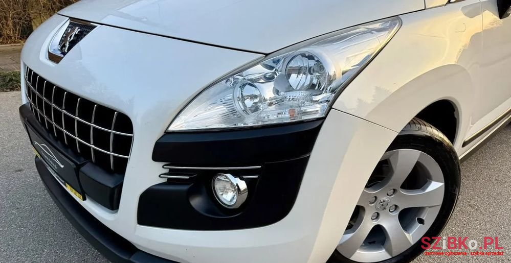 2012' Peugeot 3008 1.6 Premium photo #2
