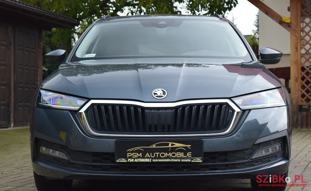 2021' Skoda Octavia photo #4