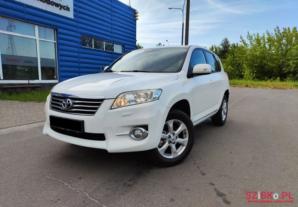 2011' Toyota RAV4 2.0 4X4 Life photo #1