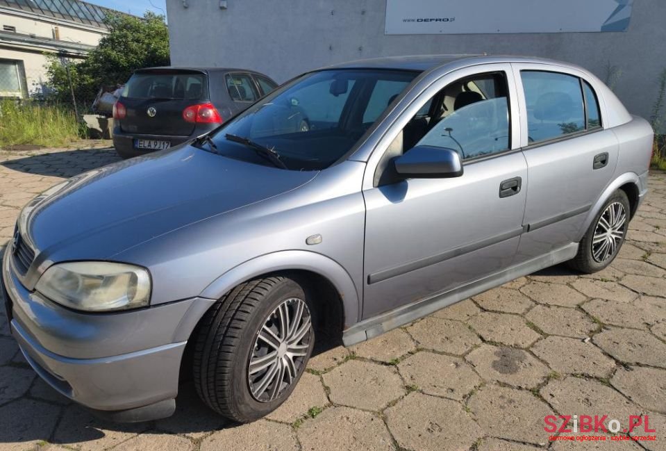 2004' Opel Astra photo #4